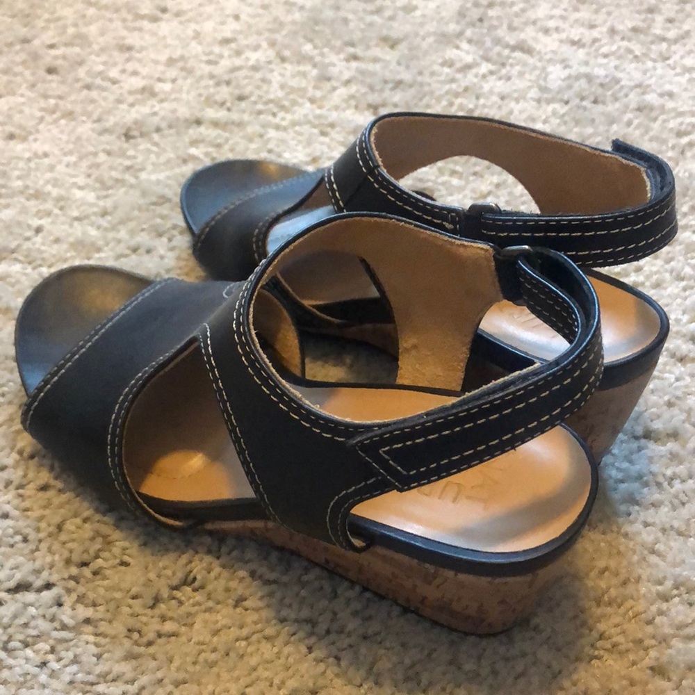 Shoes/sandals